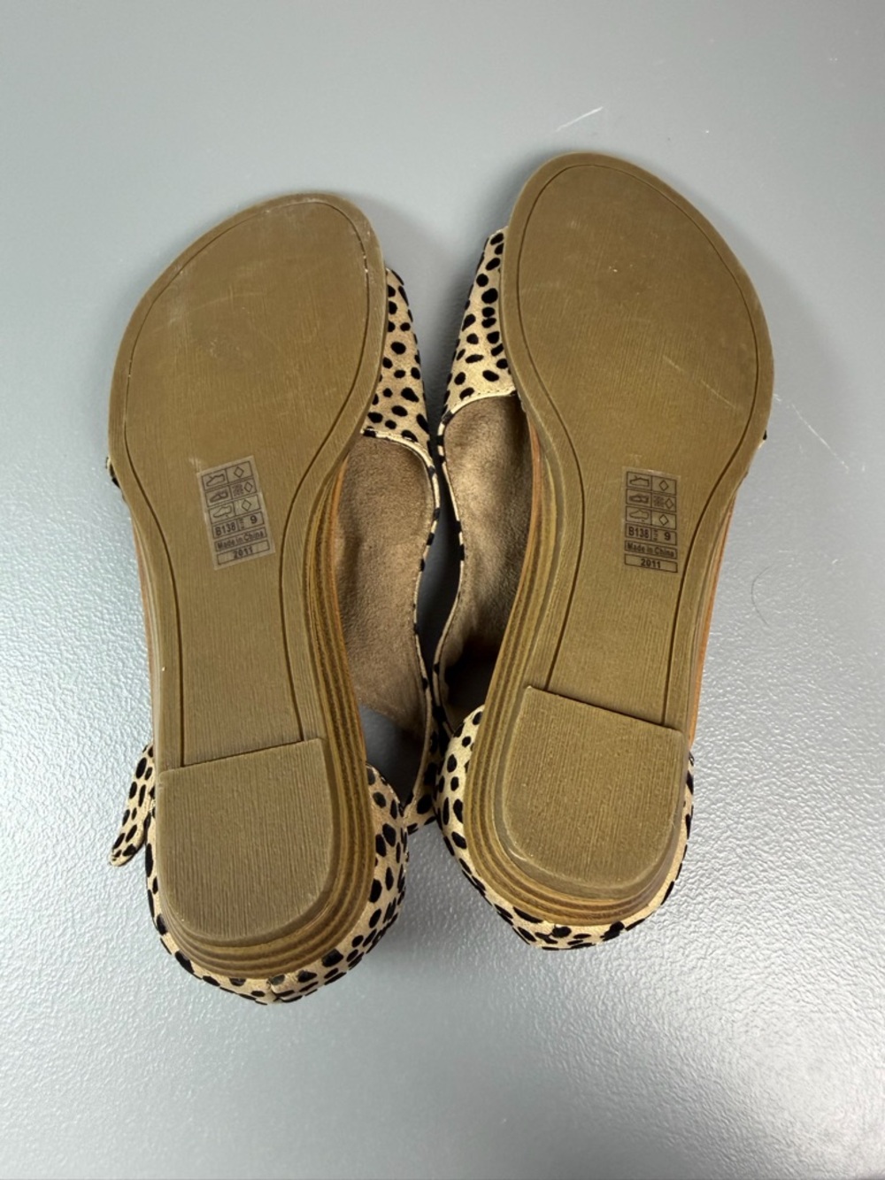 Blowfish Malibu Sandals Women 9 VeganBalla Slip On Black Cheetah Side Zip Wedge - Picture 10 of 14
